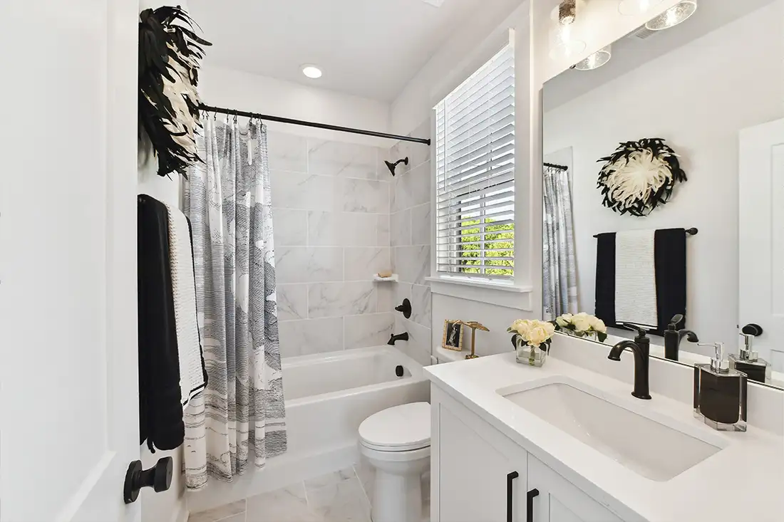 Endhaven_Slider_Secondary-Bathroom